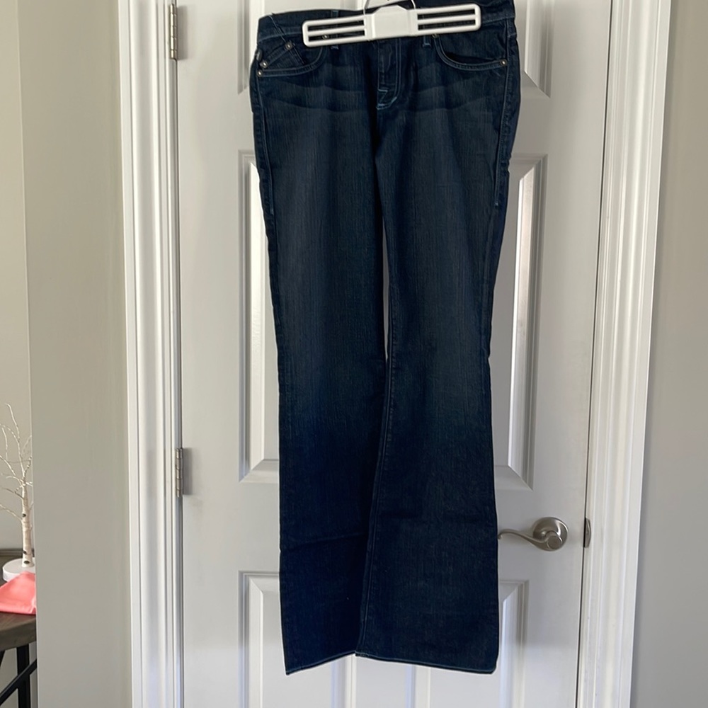Women’s Rock and Republic Straight Cut Jeans